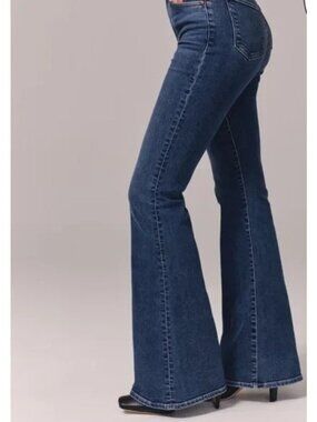 Abercrombie & Fitch The Flare Ultra High Rise Blue Jeans Size 26 2R Women's